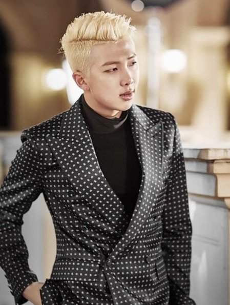 fgjoonie's tweet photo. HELLO??!?!! https://t.co/X8e2syfmM5