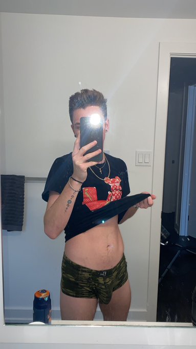 good morning from my cock &amp; I👅 retweet to take my clothes off😈 https://t.co/XF2BS94wdK<a href="/tag/newprofilepic"class="tags"><span>#newprofilepic</span></a>