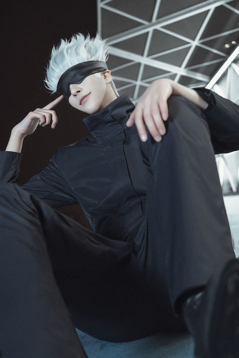 yuuji1127__'s tweet image. 【領域展開
     無量空処】
五条悟：悠司
📷 ：@-蓝染蓝- ​​​
#cosplay #cosplayer #呪術廻戦 #咒术回战 #五条悟 #gojosatoru