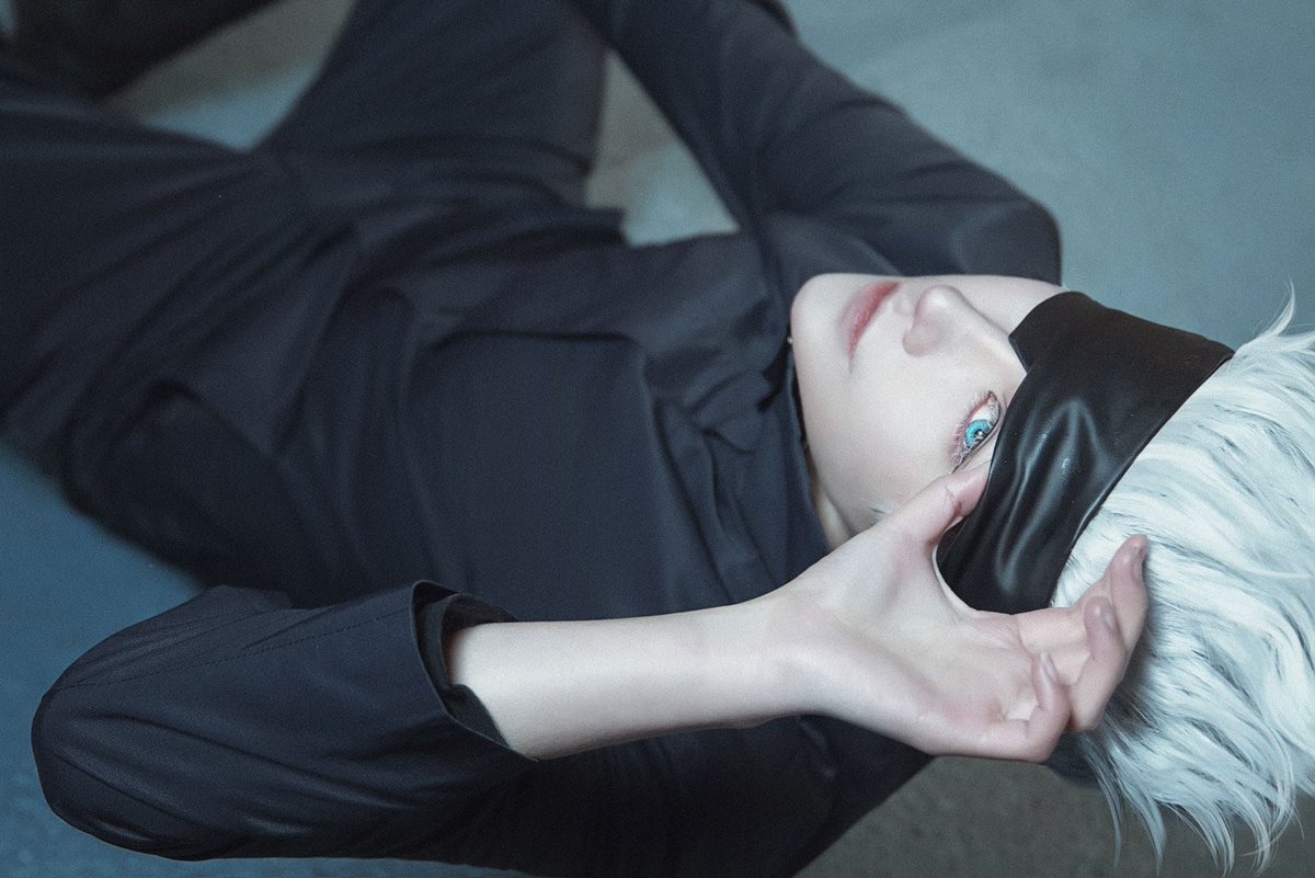 yuuji1127__'s tweet image. 【領域展開
     無量空処】
五条悟：悠司
📷 ：@-蓝染蓝- ​​​
#cosplay #cosplayer #呪術廻戦 #咒术回战 #五条悟 #gojosatoru