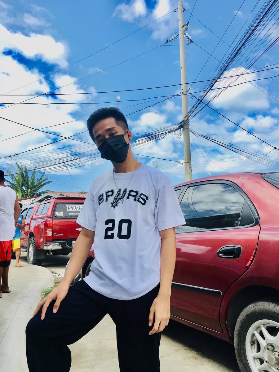 TeenhotiesNeil's tweet photo. 🌈 S P U R S 20 🌈 https://t.co/2sQ6X7Lpdb