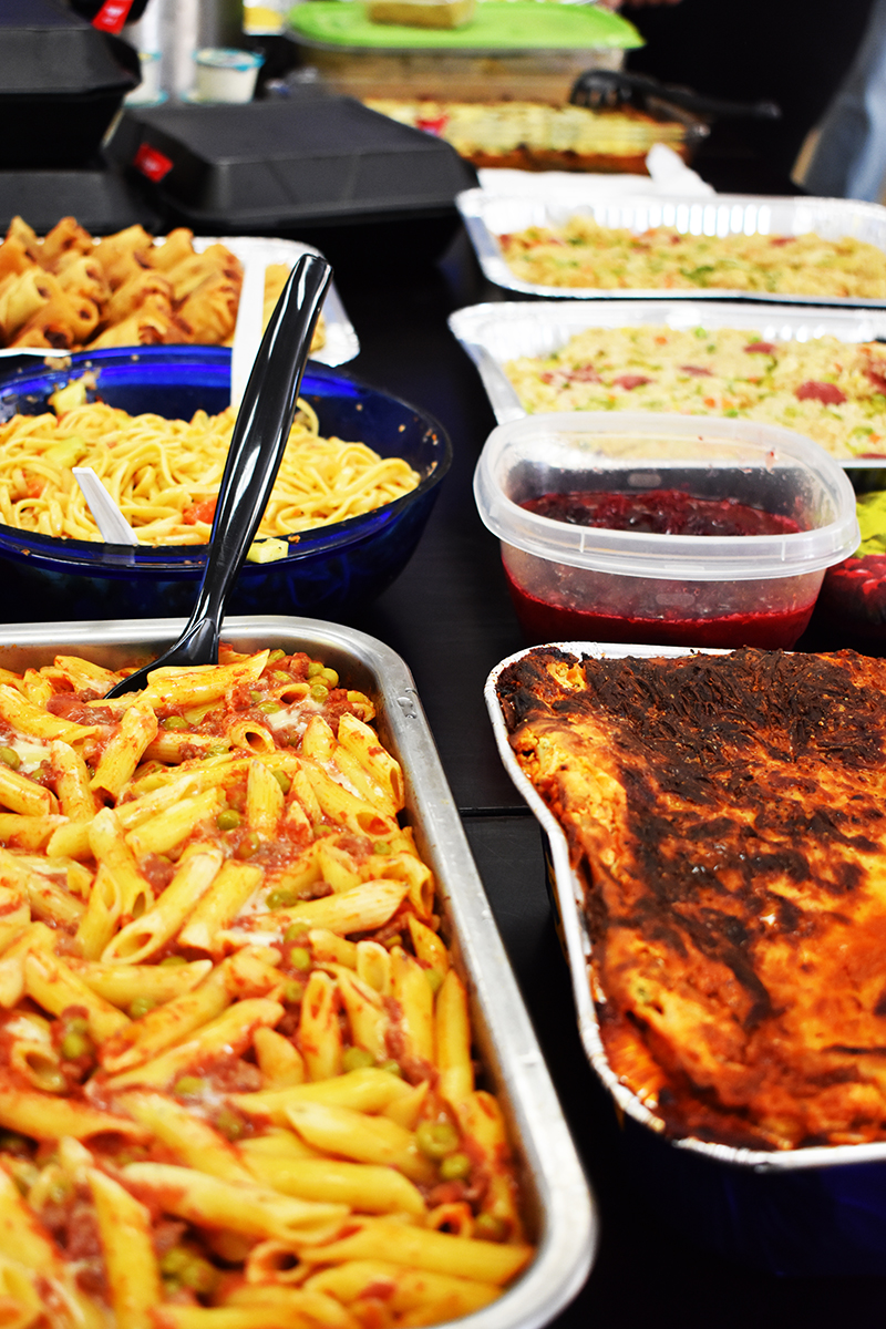 AlpsSouth's tweet photo. Happy Thanksgiving! 🦃

Here are some highlights from our Thanksgiving Potluck. ALPS wishes you a safe and enjoyable holiday! 🦃 https://t.co/KbUIszwuwG