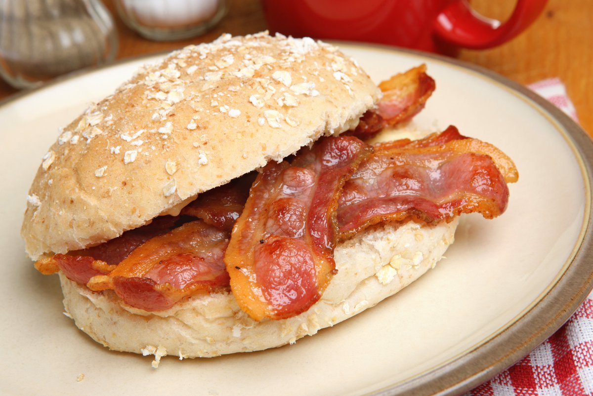 BarkerButchers's tweet photo. Who plans on having a lovely bacon sandwich tomorrow morning?
Bap, butty, sarny, what do you call them?
#shoplocal #localmeats #bacon https://t.co/Pkx9HvVTDI