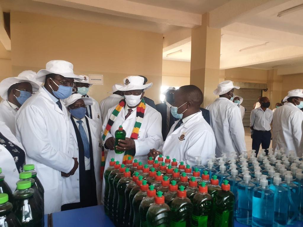 ChiringaSamuel's tweet photo. #NewDispensation
Zimbabwe is now buying covid_19 PPE from local market due to the increased capacity to produce the PPE on demand.
Not only has this saved money but it has also created job opportunities.
#vision2030
#TheRealZimbabwe
#EDCheteChete
@MoFA_ZW @Alex_samanyanga https://t.co/EA2ItusU9c
