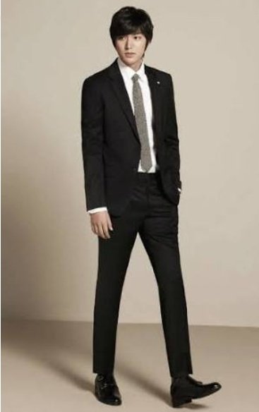 Belbeljum's tweet photo. Lee Min Ho         Leave mi oo https://t.co/hEZGcvXGm3