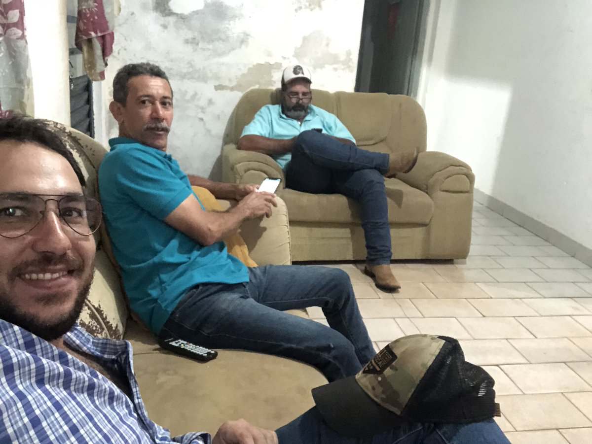 Around 8pm we finally arrived at our destination. Fazenda Santa Gertrudes. Not so far from São Paulo capital. Received by Baiano and Rogerio, fine people, let us sleep on their house. One of best nights of sleep in some good time..