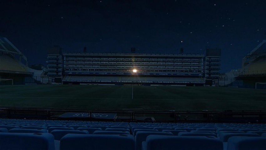LaurensJulien's tweet image. Diego Maradona’s box. The only light in the Bombonera last night...