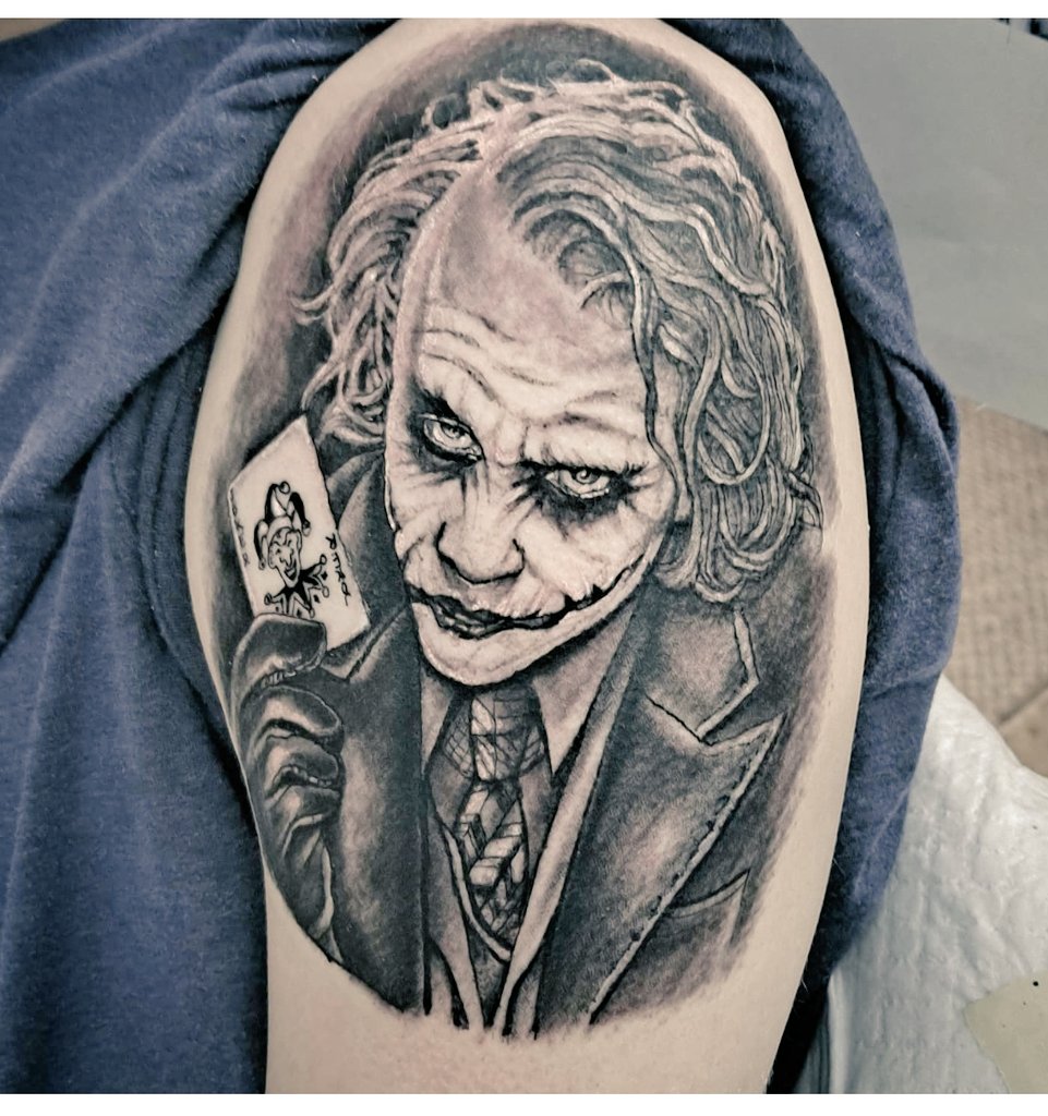 INKfrumMarz's tweet photo. 🃏 https://t.co/0F1c3SNK18