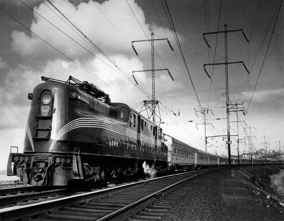 1. We all love to dogpile on the broken passenger rail system of US, but tend to forget they once had the world's best intercity passenger rail system.PRR was the first to run a 160 km/h, electric, cab-signalled, frequently patterned intercity timetable.