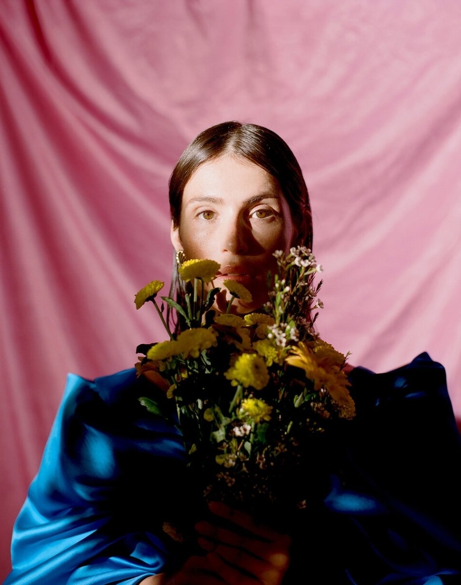 GemmaArtertonIT's tweet photo. #GemmaArterton fotografata da #AlexanderBeer per l'ultimo numero di #TheLaterals

Gemma Arterton by @AlexanderBeer7 for @The_Laterals

[1/2] https://t.co/BLyC91yoy5