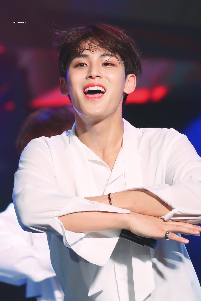 mingyu wearing white — a thread(will update constantly)