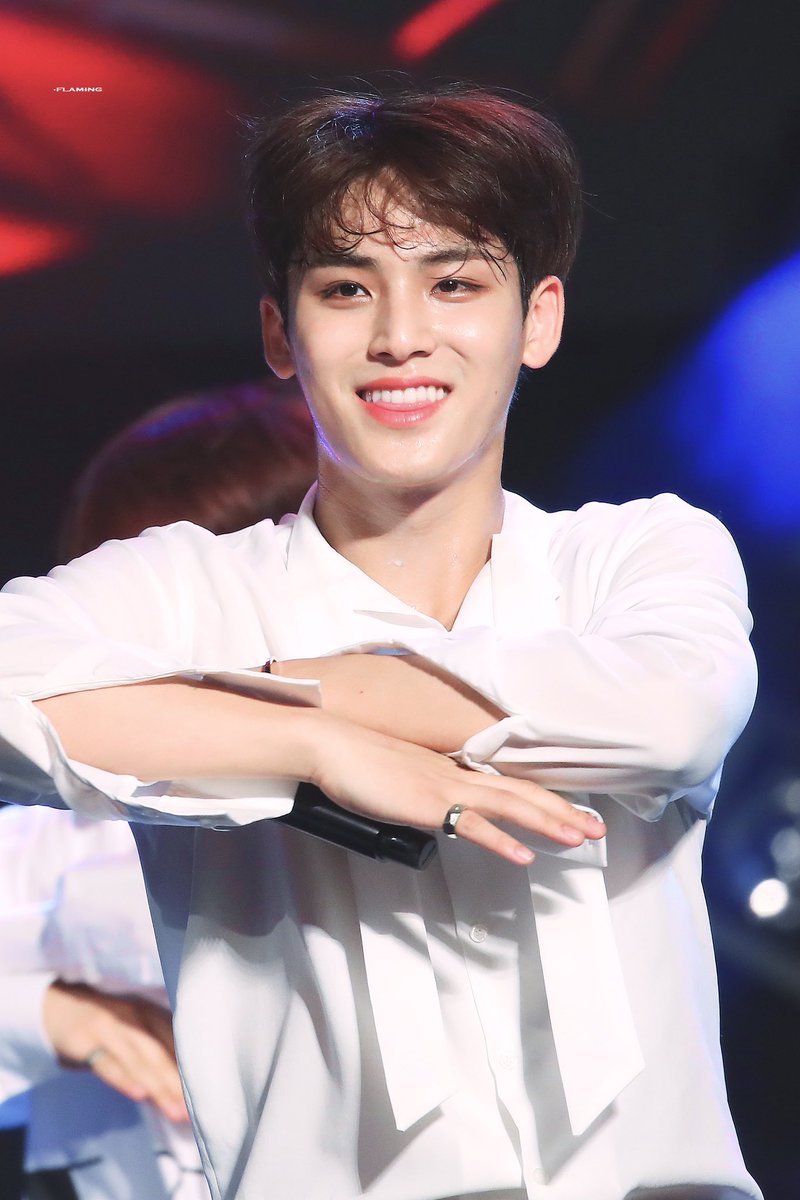 mingyu wearing white — a thread(will update constantly)