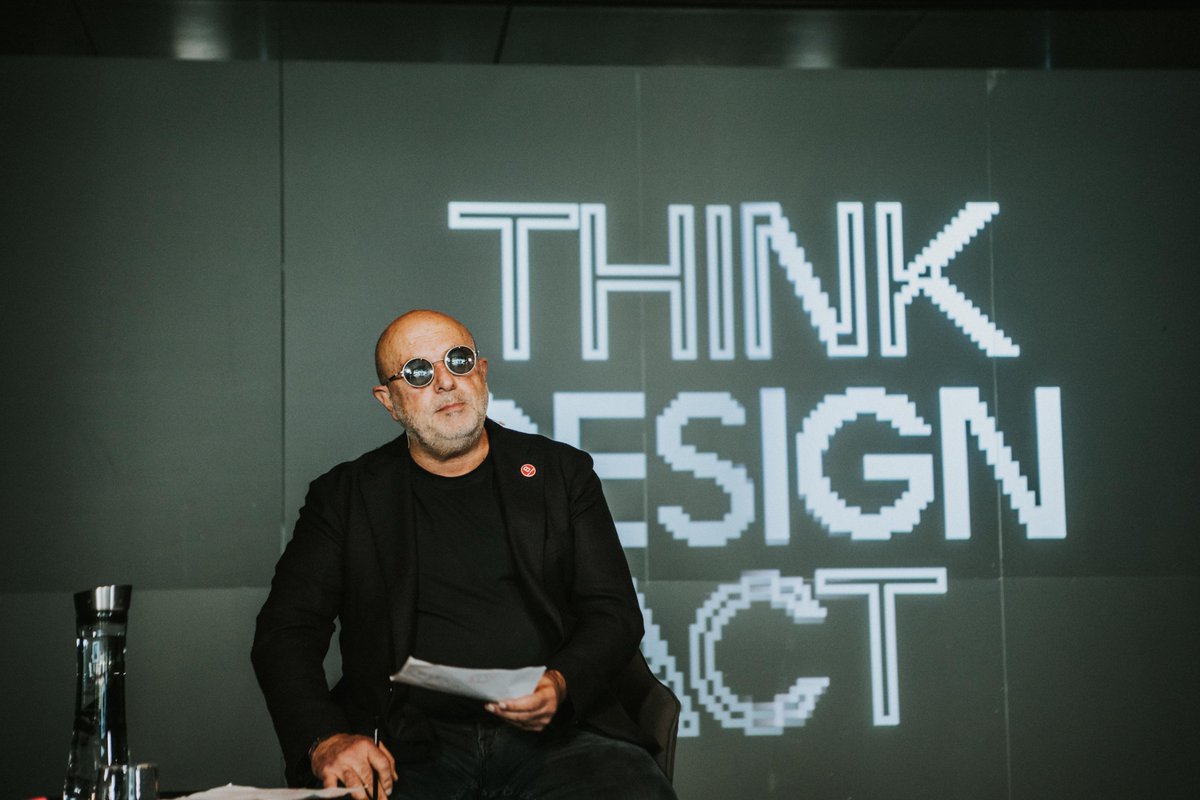 BcnDesignWeek's tweet photo. 🌱Green washing, els reptes del disseny, pràctiques ètiques...són alguns dels temes que vam tractar a la TALK 'Redissenyant negocis. Impacte i consciència de marca', organitzada per @BCD_barcelona amb @bCorpSpain.
▶️No te la perdis! https://t.co/MeO8op8ON3
#BDW2020 https://t.co/T4ZJtyipmW