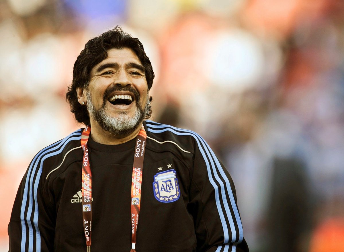 abuaghila's tweet photo. #RIPMaradona https://t.co/8gCsc2sjc6