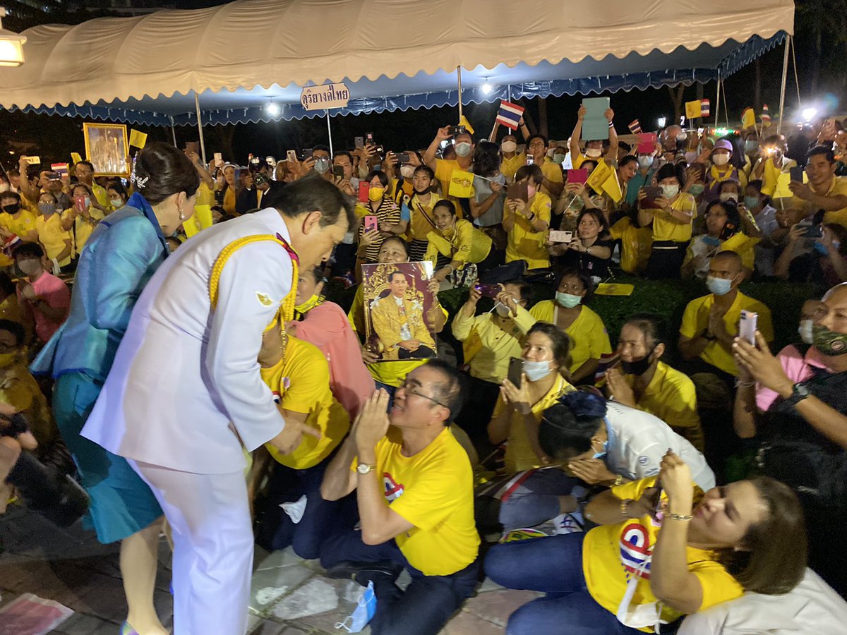 Sa35272429's tweet photo. ทรงพระเจริญ
#ภูมิใจที่ได้รับเสด็จ https://t.co/Do2eXJXBgw