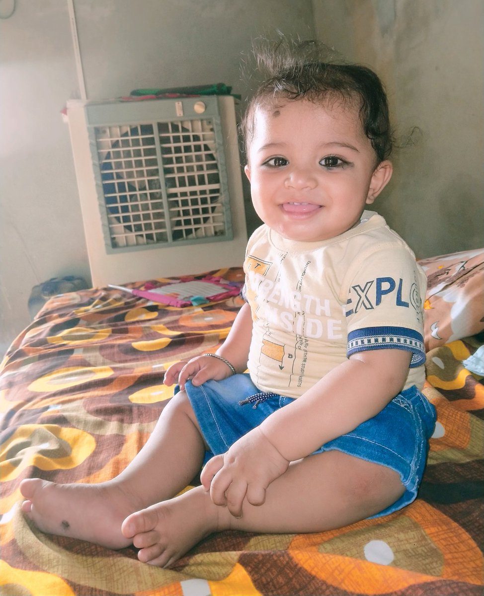 iSurajShandilya's tweet photo. Happy Birthday to you!
Cute Babu #Samaksh 🎂🍫

Today 1st Birthday Celebration!
Some moments pic...🎂🎂🍫🍫
#HappyBirthdaySamaksh https://t.co/s4nfM6p2EG