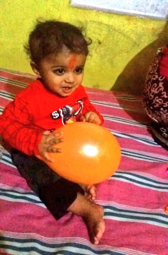 iSurajShandilya's tweet photo. Happy Birthday to you!
Cute Babu #Samaksh 🎂🍫

Today 1st Birthday Celebration!
Some moments pic...🎂🎂🍫🍫
#HappyBirthdaySamaksh https://t.co/s4nfM6p2EG