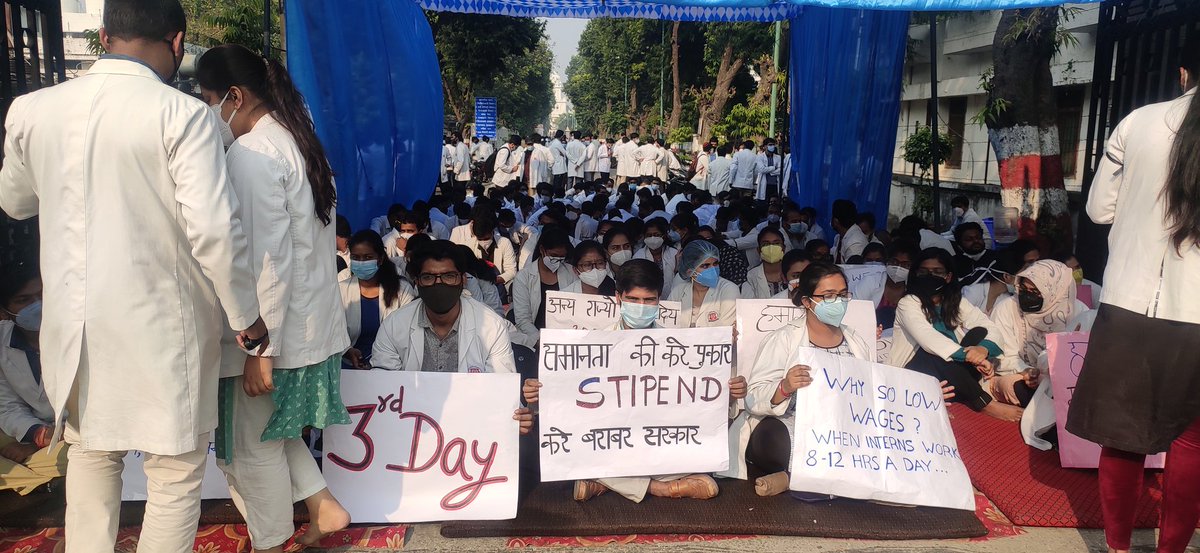 KgmcStipend's tweet photo. #wedemandstipendincrement
@myogiadityanath @SureshKKhanna
@TheLallantop @ndtvindia @PMOIndia https://t.co/G4gYJn9y2d