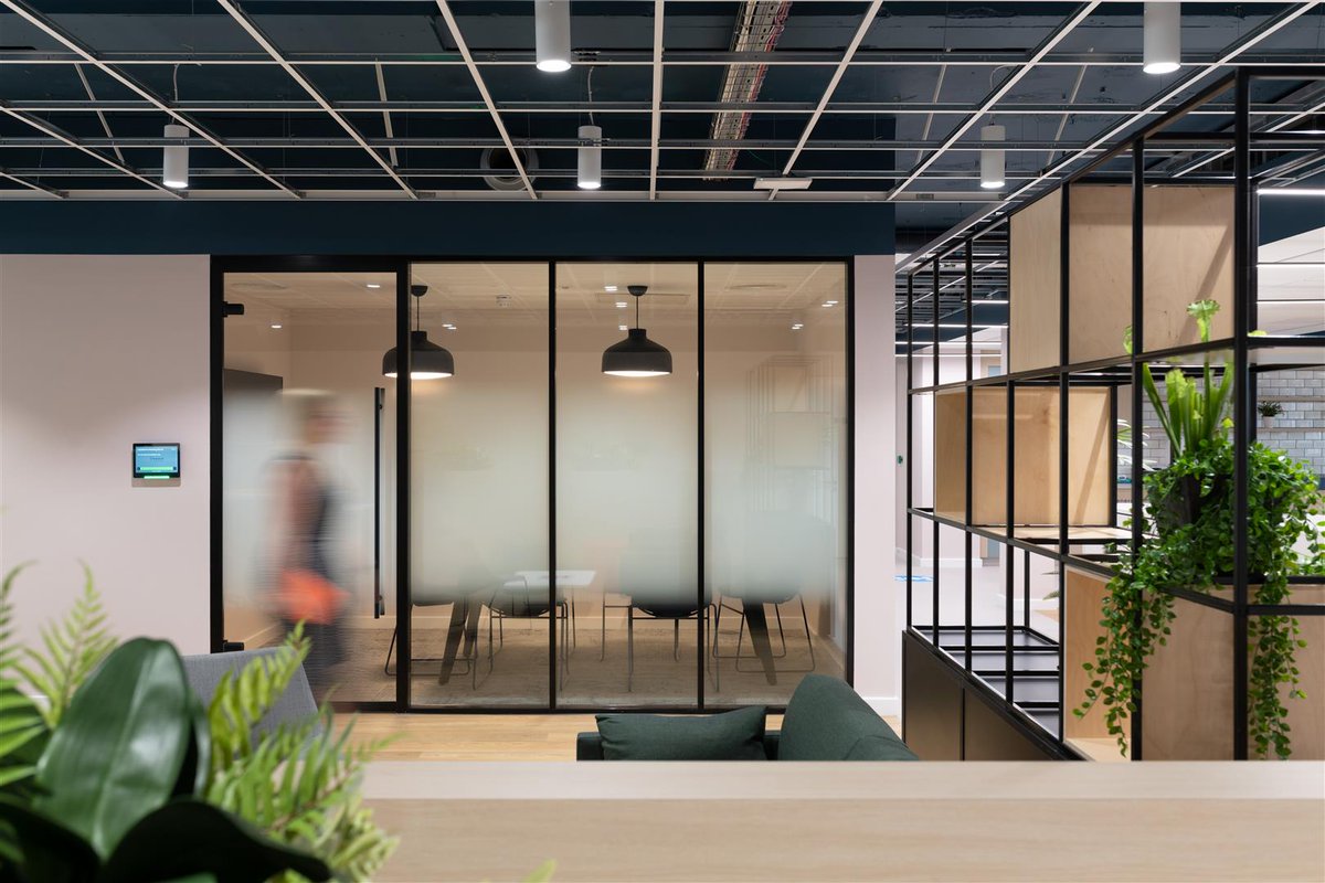 5plusarch's tweet photo. A recent scheme we completed is @Onward_Homes head office in #Liverpool. The design for this #fitout focused on providing a flexible open #workspace facilitating transformational change in the way Onward operate. https://t.co/DXOg6xmsTY #brownandbancroftinteriors #5plus10years https://t.co/0UeDKNaHJp