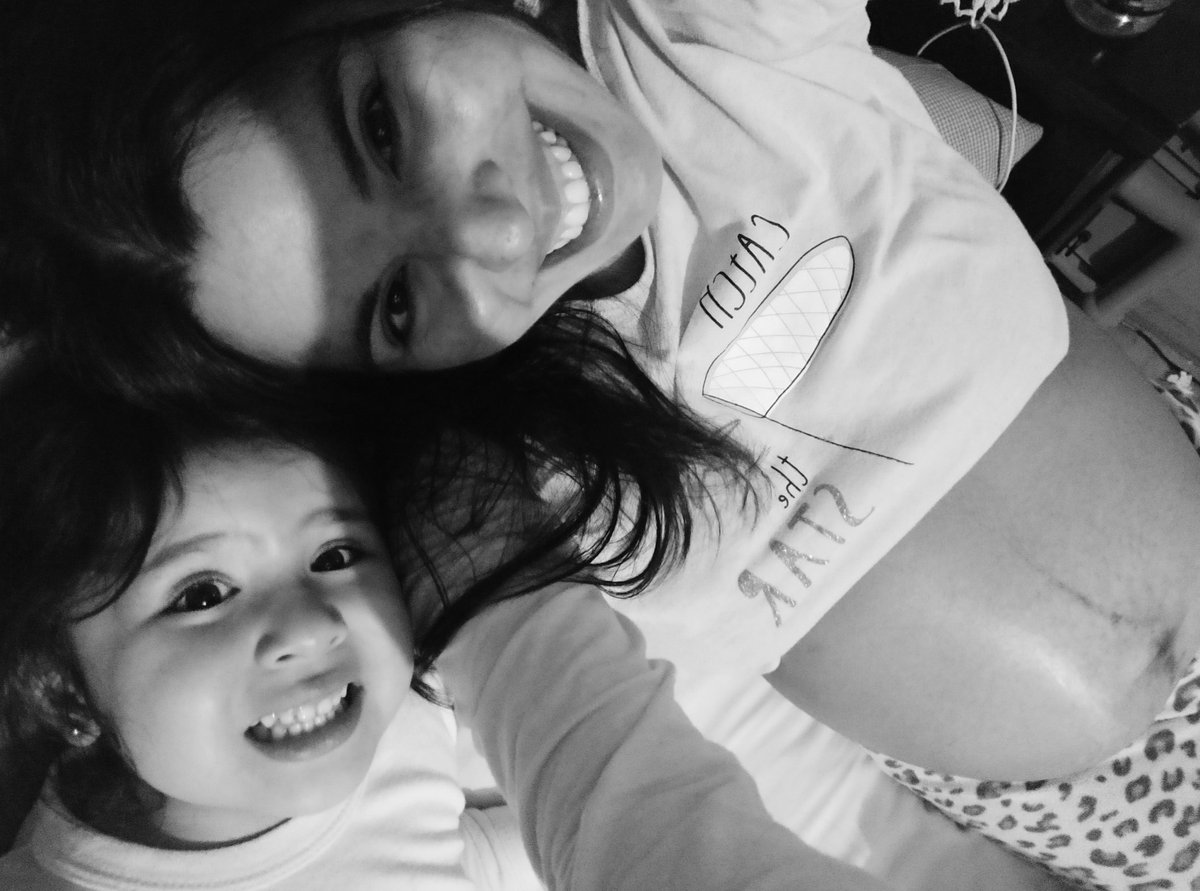jasnagora's tweet photo. Acá estamos con mi enfermera favorita..35sem..viviendo el milagro! https://t.co/zPJMGLoKHc