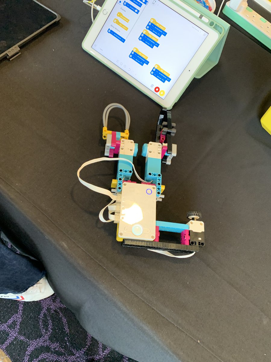 Jonathan_Filer's tweet photo. Just completed an amazing 3 days of Lego training. Learning how WeDo, Spike Prime and Ev3’s could be implemented in class. https://t.co/szaAQ5KbiE