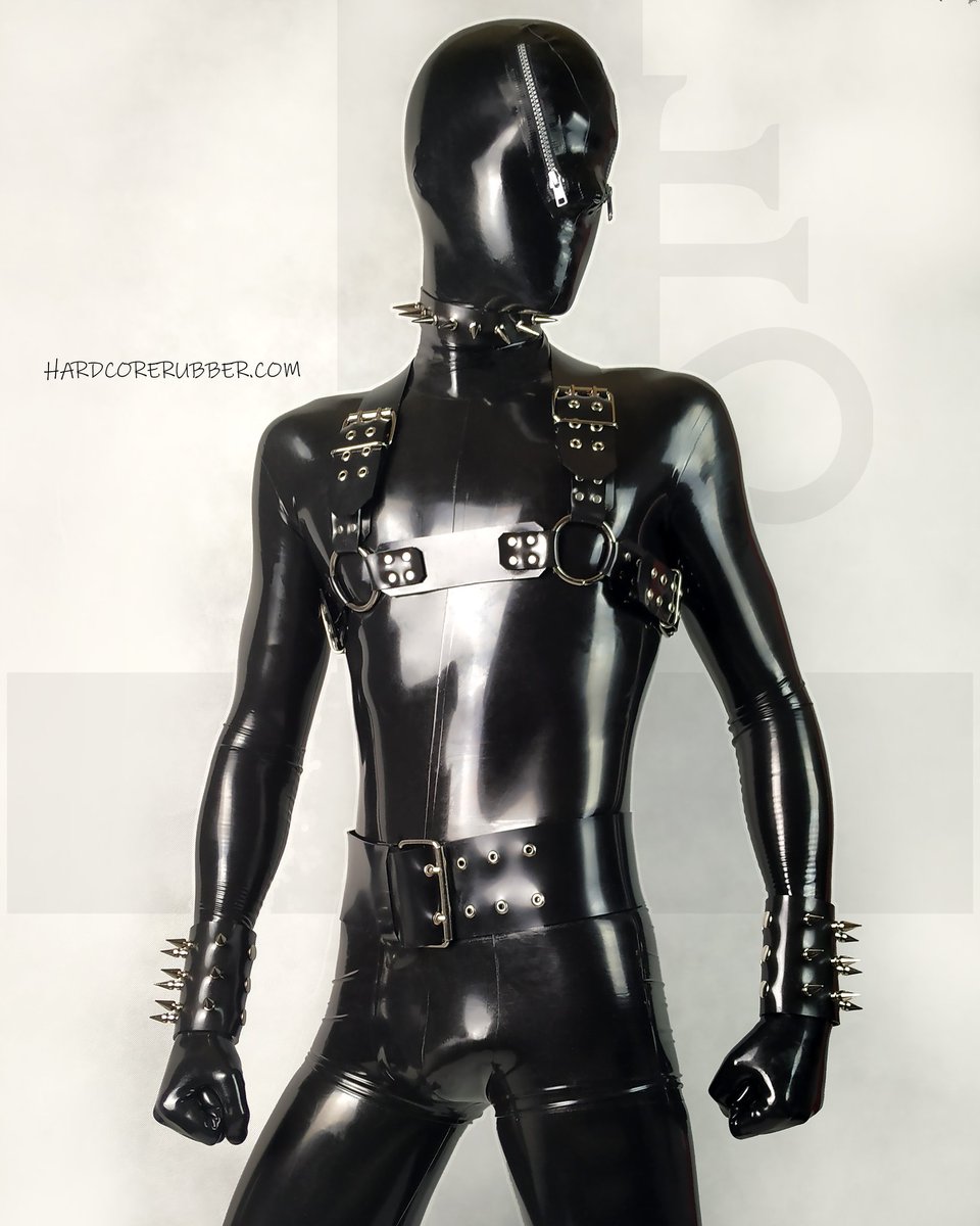 rubberghost9's tweet photo. Creature from hell 💀
Latex by https://t.co/mfmDkPSpQL
Gear by https://t.co/DPqaDFWt7G
..
#latex #latexhood #latexcatsuit #rubbersuits #rubberlover #rubbergloves #latexfetish #rubberboy #guysinlatex #blacklatex #latexgear #malelatex #totalenclosure #secondskin #satanist #satan https://t.co/AQW8Ir6Lr8