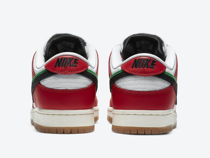 KLEKTofficial's tweet photo. Frame Skate x Nike SB Dunk Low "Habibi" 🔥 are you guys feeling these upcoming Dunks? Check out the full release info on the blog #KLEKT #KLEKTTAKEOVER
https://t.co/FAHAliuFtA https://t.co/mzDzM4C9X4