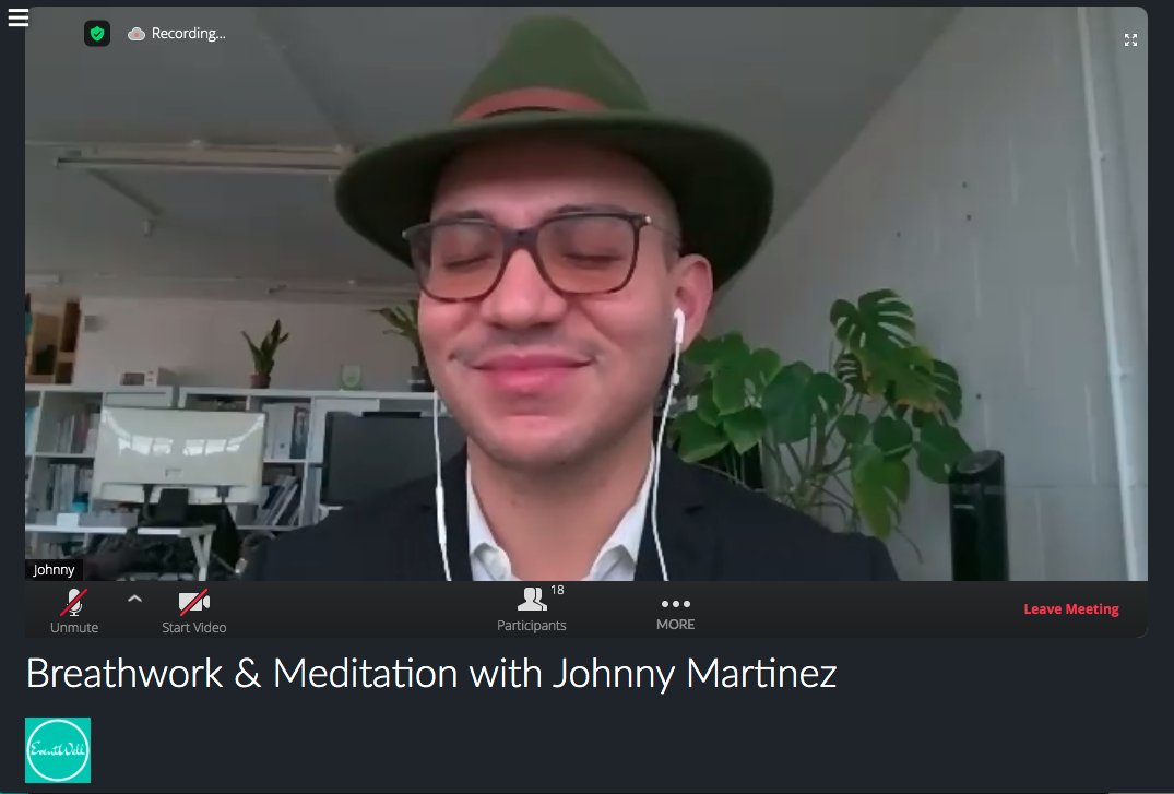 Shocklogic's tweet photo. What a great way to start the day! Thanks @johnDmartinez for this breathwork session. @EventWellHQ #EventWellTalks #eventprofs https://t.co/GZU95udGn2