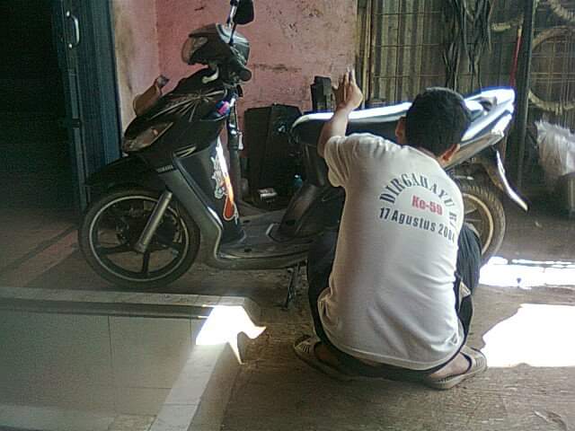 coffebit's tweet photo. Koleksi foto tambal ban apabila anda kepepet tidak ingin menghadiri acara atau datang terlambat dengan alasan  

        ✨Sek yo lur, banku bocor✨ https://t.co/KlvtXjuHNm