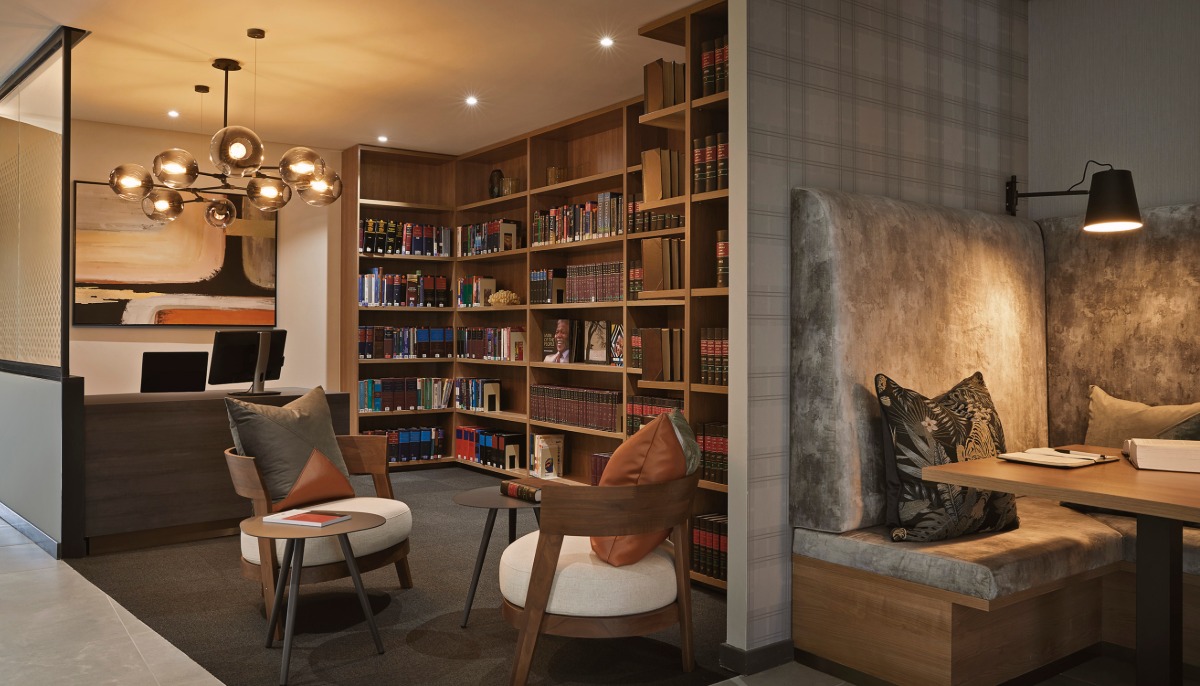 TetrisSA's tweet photo. When Norton Rose Fulbright Cape Town moved to a new building, they turned once again to us to reduce their footprint with an efficient design. The space features more collaboration spaces, while the library also hosts informal meetings. https://t.co/iDpIrRlg57 #DesignByTetris https://t.co/by77BWt7cN