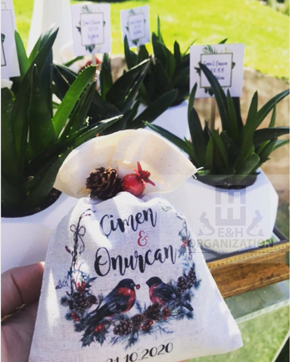 eheventdesign's tweet photo. Gift 🐣 Hediyelikler ( instagram  ) @byesragunyuzu “ organizasyon : @ehorganizasyon https://t.co/AihAnNgzEl