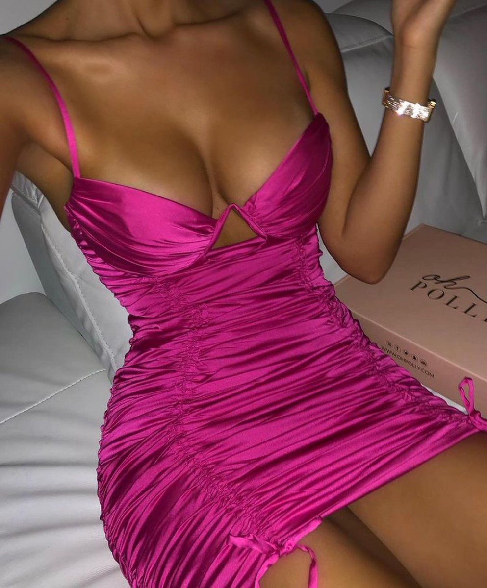 The first drop of our #OHPOLLYblackfriday sale is HERE🍾 Shop via the link in our bio✨

To celebrate launching the biggest sale of the year, we're gonna give one lucky babe £200 to spend on site TODAY 💸  

All you've gotta do is follow, like &amp; RT - good luck &amp; be quick 😘💰