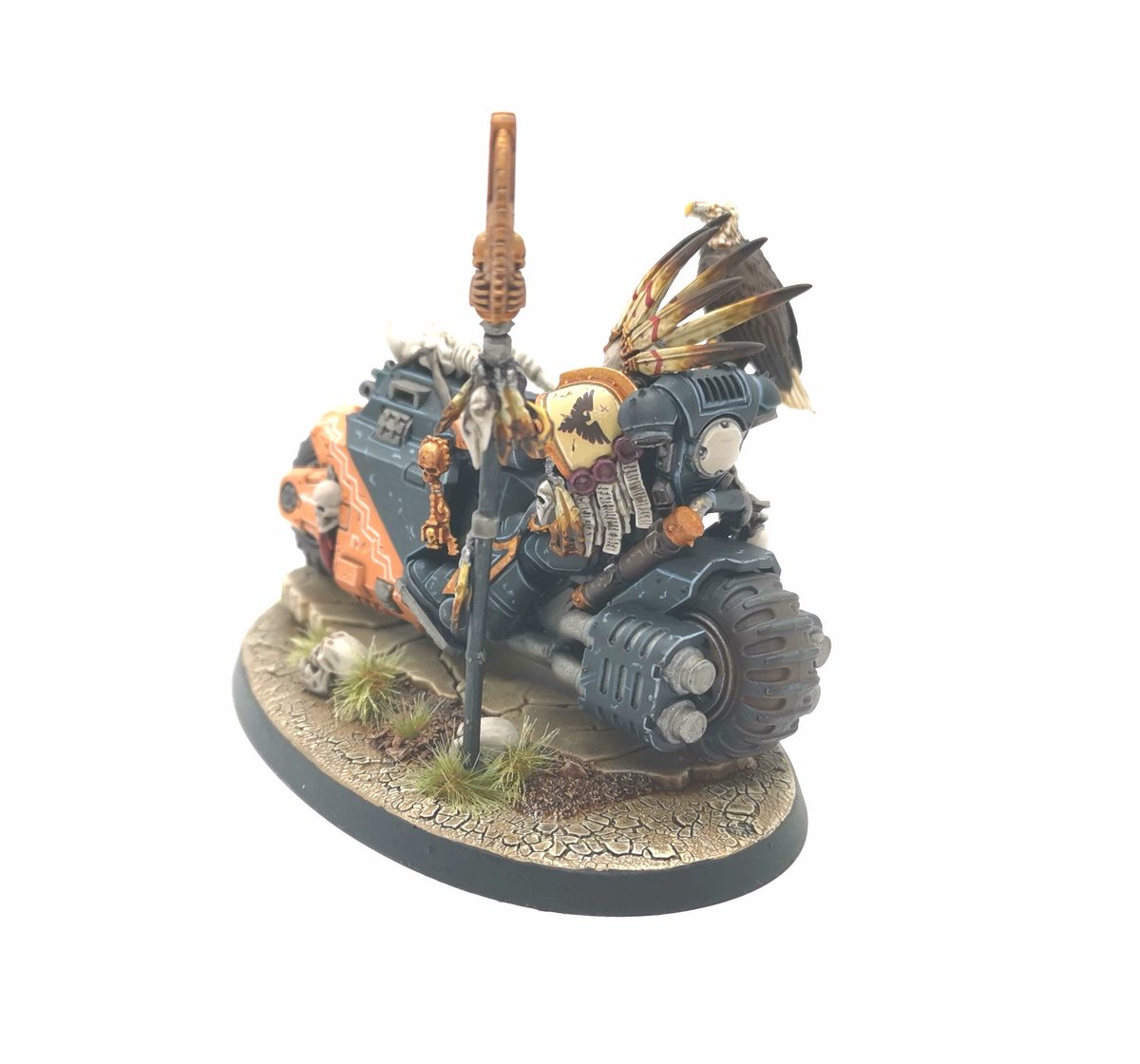 brush_muddy's tweet photo. My Stormcrows Chaplain is now finished and so is my first Patrol detachment so I can get them on Crusade! 

#warhammer #warhammercommunity #warhammer40k #warhammer40000 #40k #spacemarines #adeptusastartes #primaris #primarisspacemarines #stormcrows #chaplain https://t.co/EzB027yPML