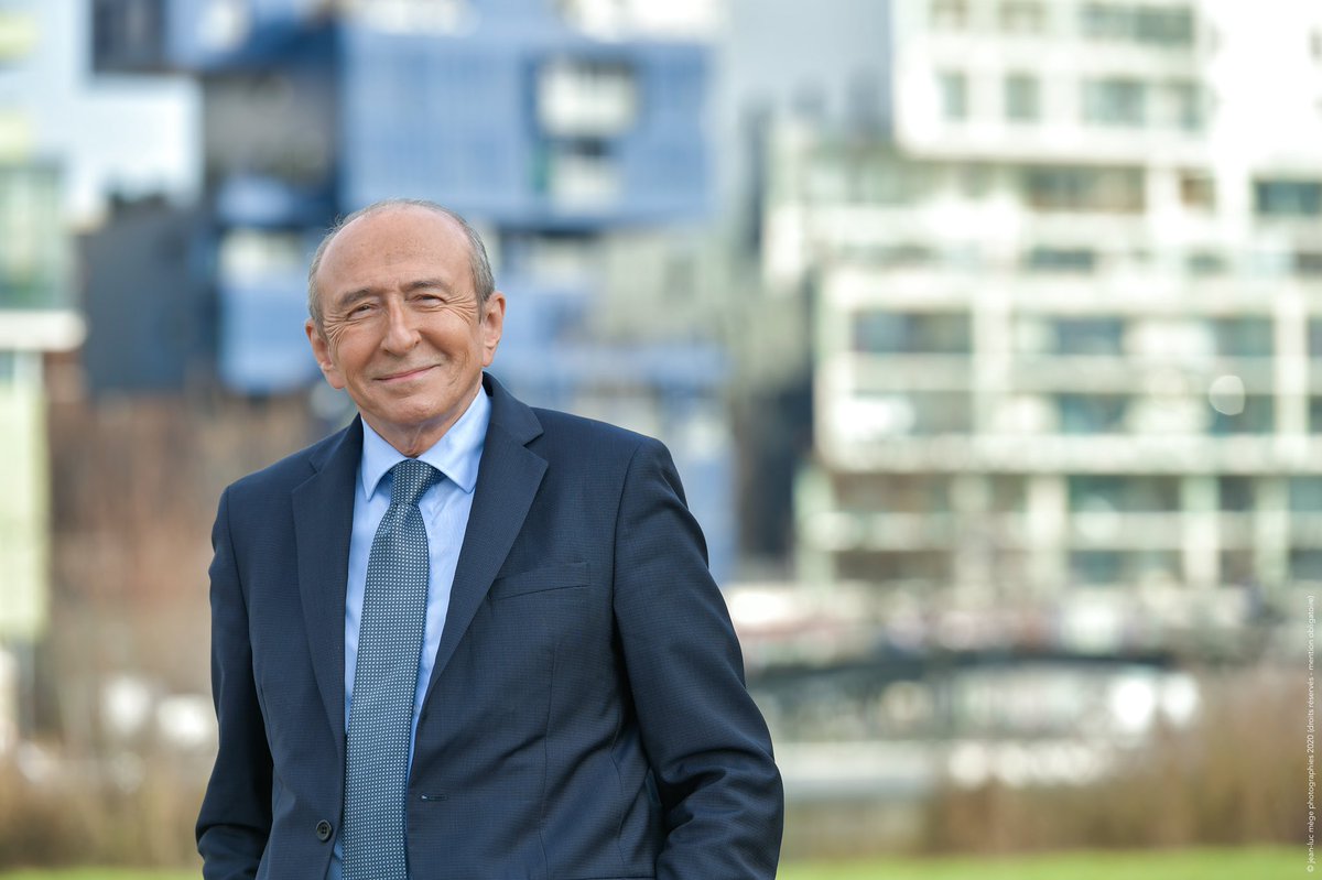 CycleLeMag's tweet photo. 🚲« On ne peut pas forcer tout le monde à abandonner sa voiture », explique @gerardcollomb , que @VacherNathan1 a pu rencontrer et interviewer sur la question du #PlanVélo dans notre dossier politique !

#velo #Lyon #Mobilité @iscpalyon 

Photo : Jean-Luc MÉGE https://t.co/eNx8ow9gOG