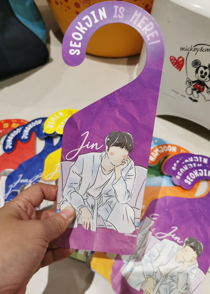WynnModstudio's tweet photo. 🌈 ใบเมนู  #ร้านค้าหมู่บ้านโบรา 
📌 Booth C1 WMMstudio​📌 
🏡💜 #Bora_Village
🗓️ เสาร์ที่ 28 พย 20
📍 JJ MALL จตุจักร ชั้น 7

อัพเดตตัวอย่างสินค้า🌼
สั่งจองและรับหน้างาน​ DM​ได้เลยค่า💜 https://t.co/ECv40IpIZx