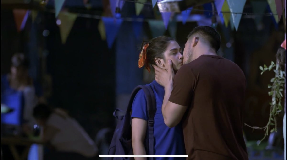 liz_lian16's tweet photo. Tisay and Ely. Anong drugs pinatake nyo sa amin? At Adik na adik kame sa inyo. Hahahaha. 

ELAy FirstKiss
#BUFirstKiss
@hperalejo
@tonythesharky https://t.co/GvcdTUNr9b