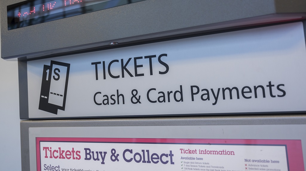 Passenger journeys started to decline from the beginning of March 2020 and by the end of Q1 (1 April to 30 June) had dropped to as low as 5% of normal levels. Income from fares in 2020-21 Q1 was £184m, £2.5bn (93.1%) lower than 2019-20 Q1.