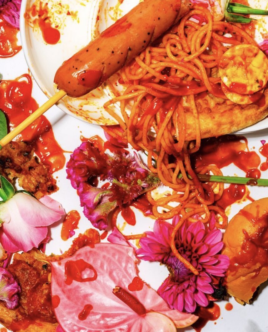 Uzivatel Gamut Na Twitteru Munsellさんの Bonney これお花とか食べ物もちゃんとかじってから置いてるんですよ って教えてもらいました お花はかじってあるのかな って思ってたけどソーセージもかじってあるのは気付いてなかった 色もボニーちゃんの髪や帽子