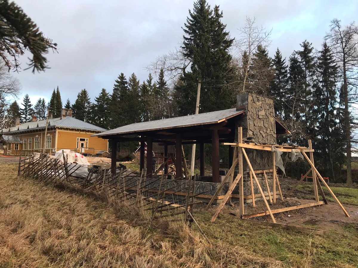 active_history's tweet photo. In Kurkijoki within the framework of our project, work on the creation of infrastructural facilities for visitors of the Kurkijoki Local History Center and Lopotti Viking Age "fort hill" continues.
#ИнтерАктивная_История #InterActive_History #kareliacbc #Kurkijoki #Lopotti https://t.co/orvCC02ST3
