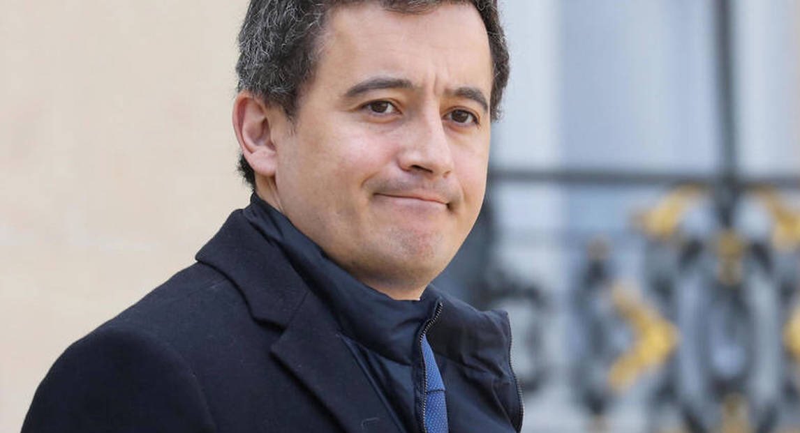 JournalElysee's tweet photo. 🔴 DIRECT | Nouveau scandale de #ViolencesPolicieres sur Michel, un producteur de musique : « une question de point de vue » selon @GDarmanin. 

« À travers ces vidéos je vois un individu qui utilise son visage pour blesser les policiers aux mains. » https://t.co/BgbQZroAl1