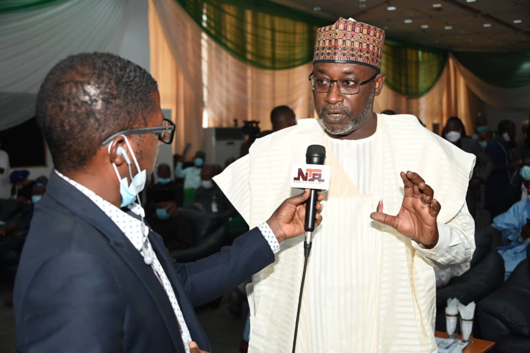 <a href="/SHadamufnse/">Engr. SHAdamu</a> hopeful of <a href="/CleanNigeria25/">Clean Nigeria Campaign</a> Campaign as <a href="/FMWRNigeria/">Water Resources NGR</a> commemorates 1st anniversary of the National campaign. <a href="/UnitedPurposeNG/">UnitedPurposeNigeria</a> <a href="/BoluwaTitoAwe/">Bólúwátitó Awẹ́</a>