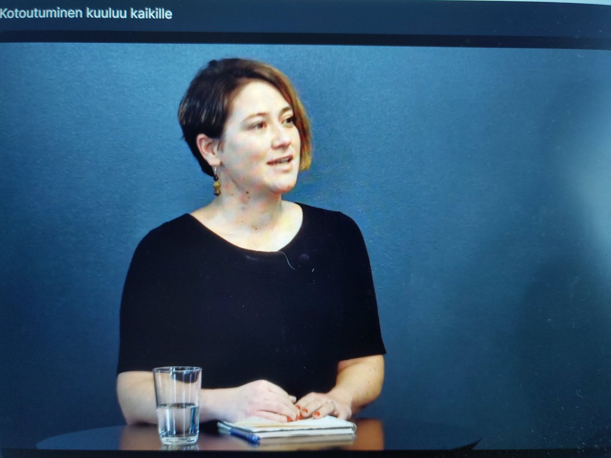 MoniheliRy's tweet photo. Toimijuus & osallistuminen -kaistan toteuttivat @DiakAmk @mielenterveys #MIOShanke ja Moniheli. Kaistan keskusteluissa nousivat tärkeinä teemoina mm. #saavutettavuus, kohderyhmän tavoittaminen, #representaatio, ja kenelle kuuluu mitä resursseja #Integration2020 @MelisAriTweets https://t.co/BhEWW2GUZC