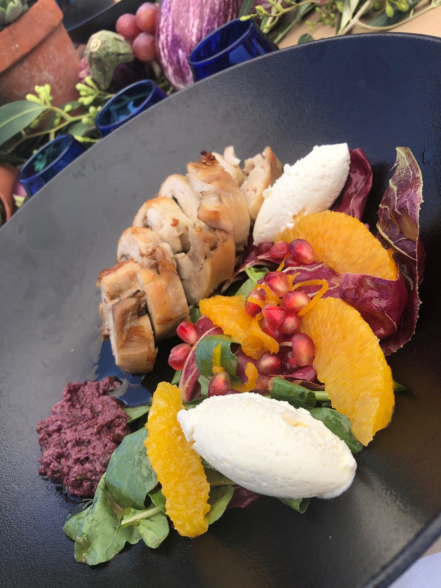 GC_Com's tweet photo. Lunch is served 👌🏼 #TokaraOliveOil @TOKARAestate #IntOliveTreeDay https://t.co/7r4Lwf0ggc