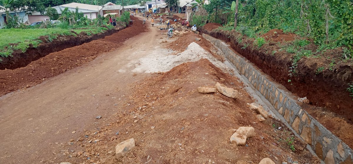 MbengwiO's tweet photo. @officialmbengwi held its budgetary session recently &amp; adopted over 700 million for 2021 financial year. Click on link below to read mores
@UsaMecuda @Minddevel @Pm237Services
@NorthWestCMR @minat
 https://t.co/bp4mpLnVsB https://t.co/O6NR6xFBtq