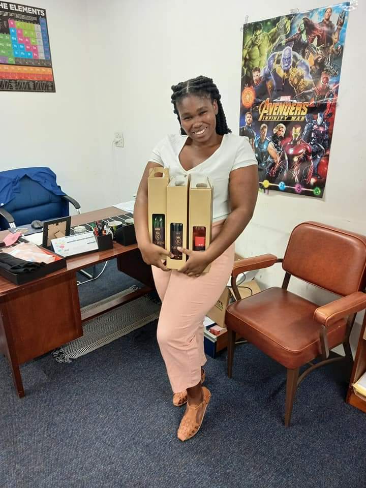 HoldingsKay's tweet photo. There is no joy we get either than our customers enjoying our amazing wines!!

Thank you @anzathiba for the support🙏❤, It is very nice when your colleagues support you😊😊
.
Let us be your wine plug🍷🍷
Place your order now and taste our passion in every sip!!! https://t.co/Smi3qTkW76