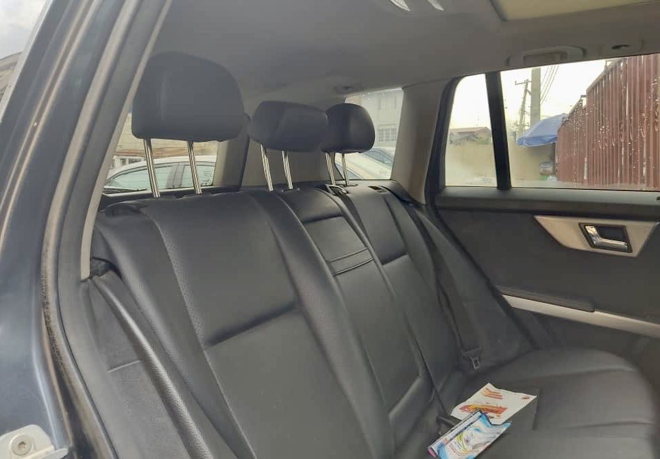 vershauto's tweet photo. New whip alert 
Brand:- Mercedes-Benz 
Model :- GLK 
Year :- 2010
Condition:- neatly used 
Transmission:- automatic 
Price :- 4,000,000
Location:-ikeja,Lagos. 
Contact(call or WhatsApp):-09025251789
#ikejacars #vershautos #vershcars #vershcleancars #trusteddealership https://t.co/Oe0s5V19eI