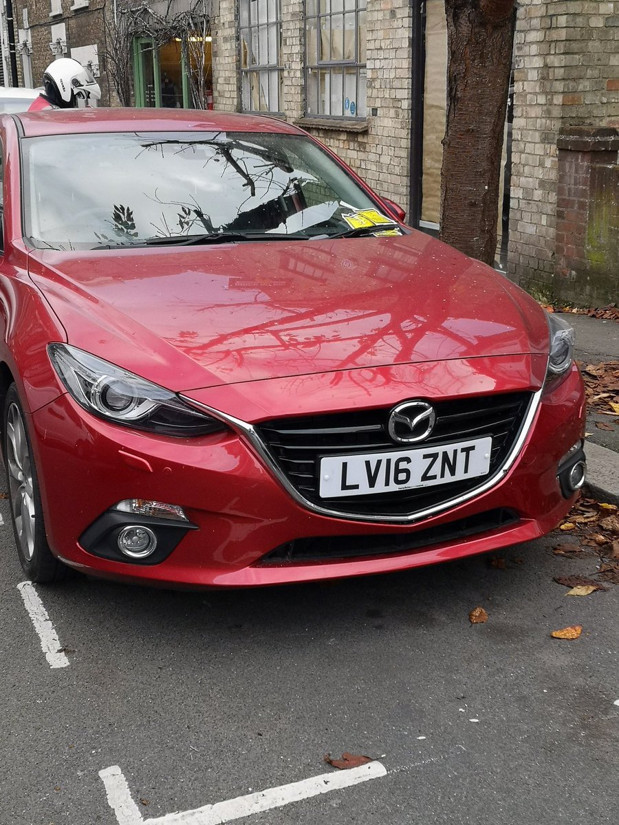 Great work <a href="/lb_southwark/">Southwark Council</a> people that actually have permits are getting tickets due to poor road markings and bad signage. Not to mention the fact you are instructing people to pay on Saturday when this is supposed to be Monday-Friday, will you be refunding?