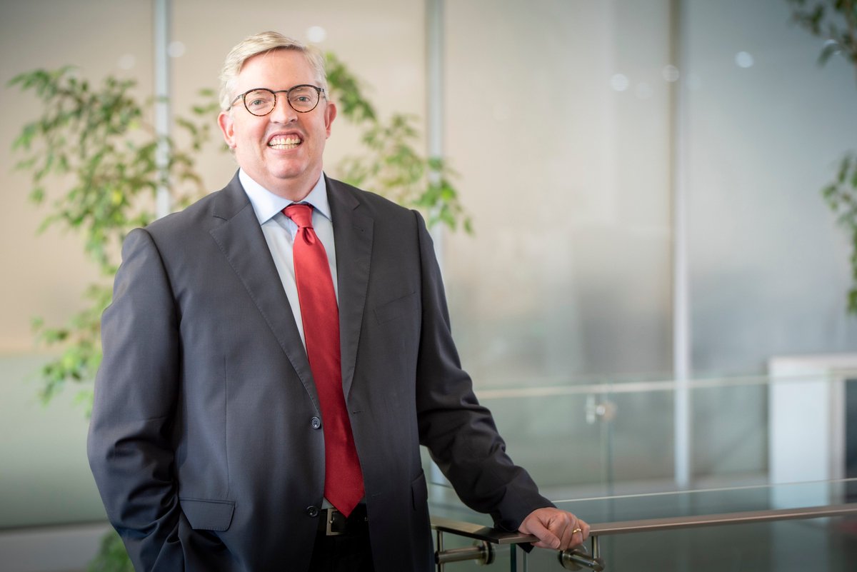 Absa's tweet image. Our Financial Director Jason Quinn was named CFO of the Year at the 2020 @CFOSouthAfrica Awards last night, an event known as the ‘Oscars for finance executives’. He won two more categories. We are proud to have leaders of his caliber!