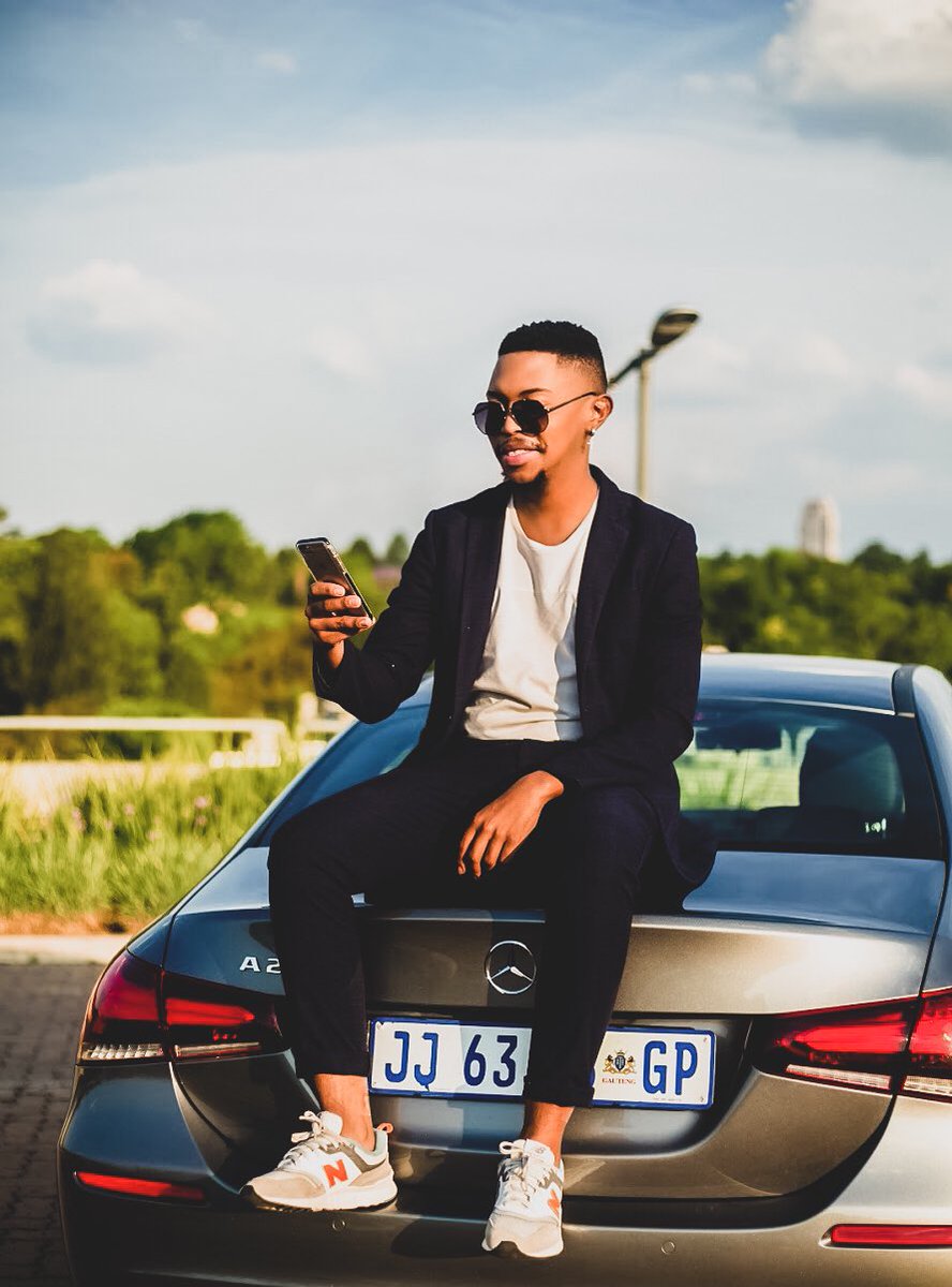 Fizicss's tweet photo. King Price Insurance was in its bag when it created the #Chilli cover: a car insurance solution designed for people who don’t drive much...like me.
You simply pay-as-you-go. 😁🙌🏾👌🏽🚗🔥
#Ad
#PayPerK
#DriveLessPayLess https://t.co/DlkLJvew5Z