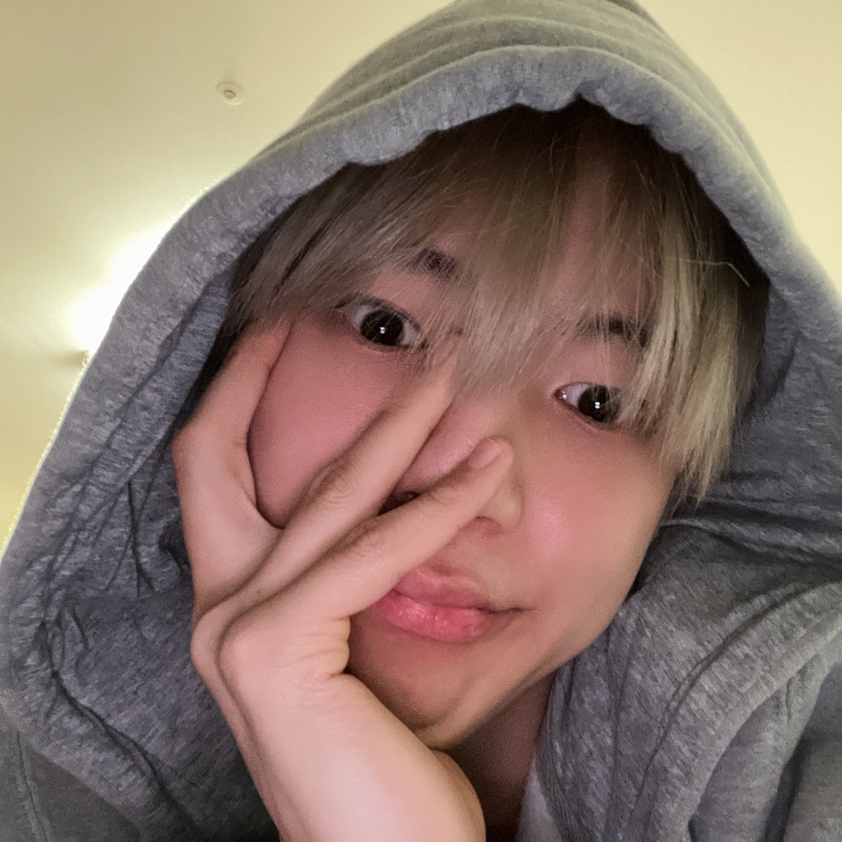 OfficialMONSTAX's tweet image. 뭐해애애애애잉에ㅔㅔ #민혁